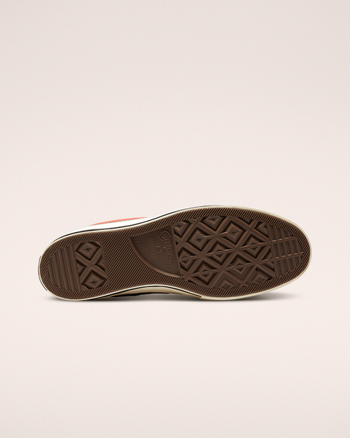 leather red color under