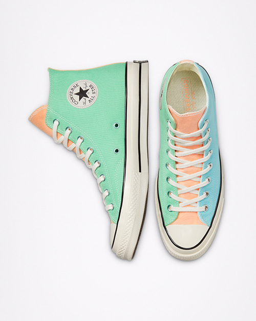 tri panel mint color above