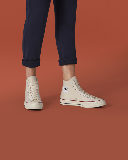 vintage Parchment color model leg